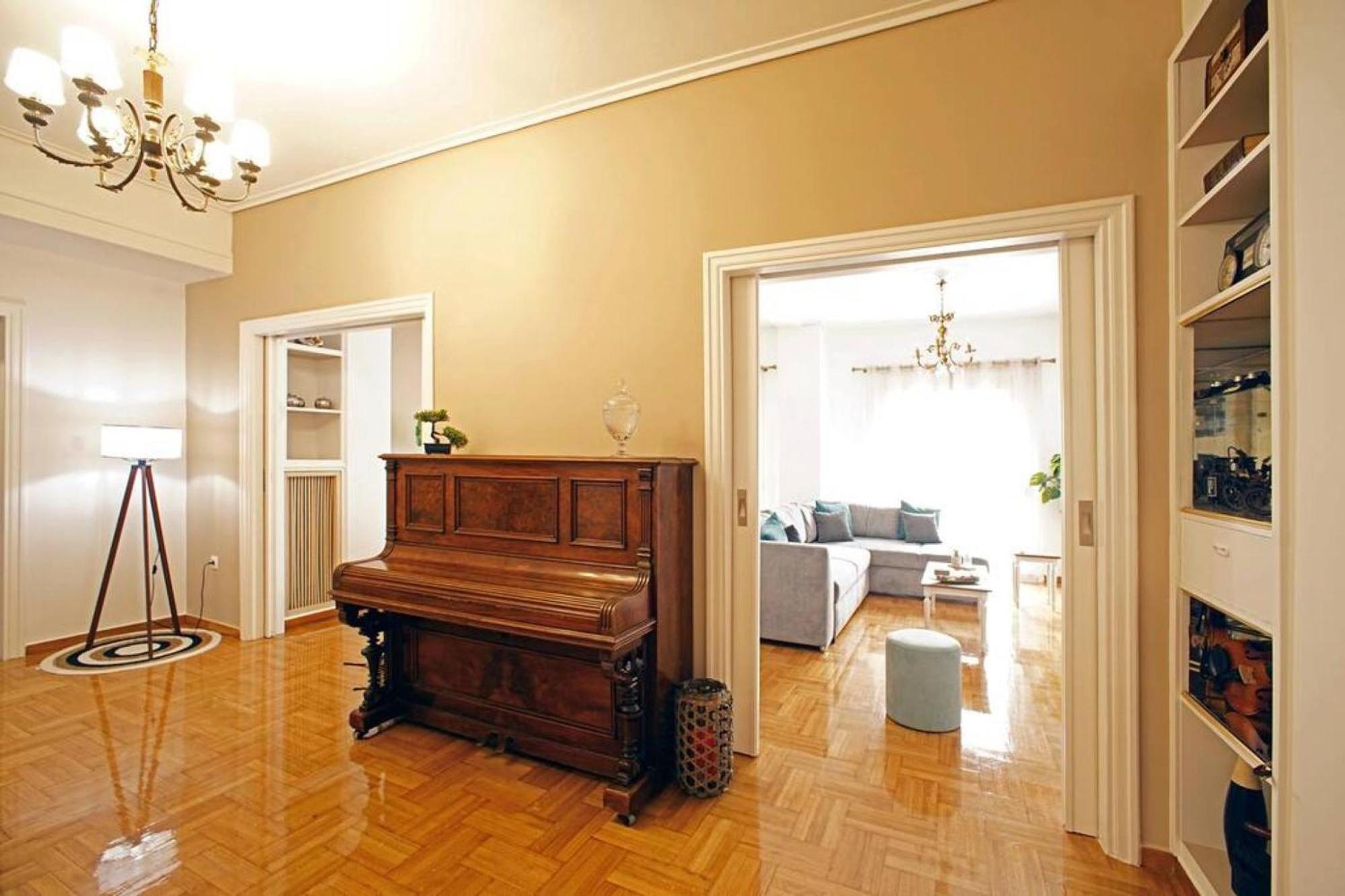 Νew Thission Luxury Apartment Aten Exteriör bild